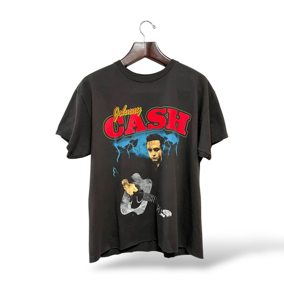 Johnny Cash Merch Traffic Black Pigment Dye Smokey Guitar Crop T-Shirt, Medium - Picture 4 of 8